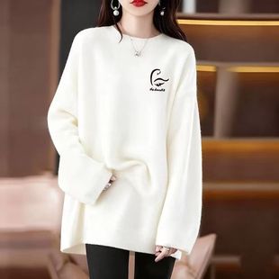 时尚 中长款 女秋冬新款 长袖 宽松设计感胖mm德绒保暖外套 圆领打底衫