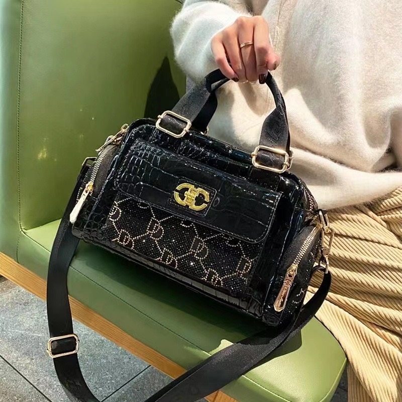 枕头包百搭鳄鱼纹镶钻烫钻女包