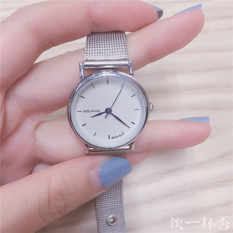 饮一杯否 蓝莓 轻熟风 日韩清新圆表盘简约百搭银色链条女生手表