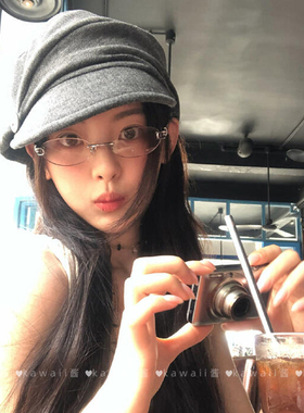 杨超越同款灰色褶皱报童帽
