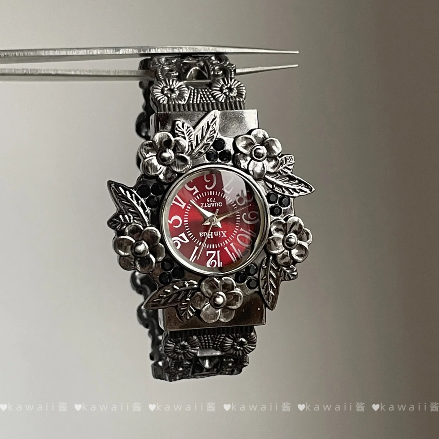 古着金属开口花朵红色手镯女2025新款爆款手表欧美创意高颜值腕表,饰品/流行首饰/时尚饰品新,手链,淘宝优惠券,粉丝福利购,淘宝优惠卷