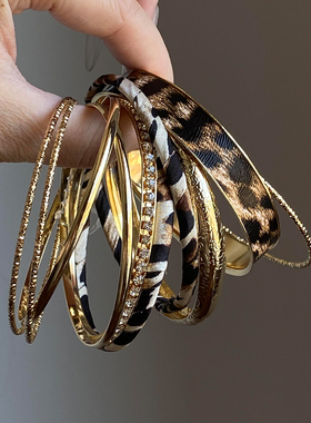 古早感涩谷辣妹豹纹叠戴手镯