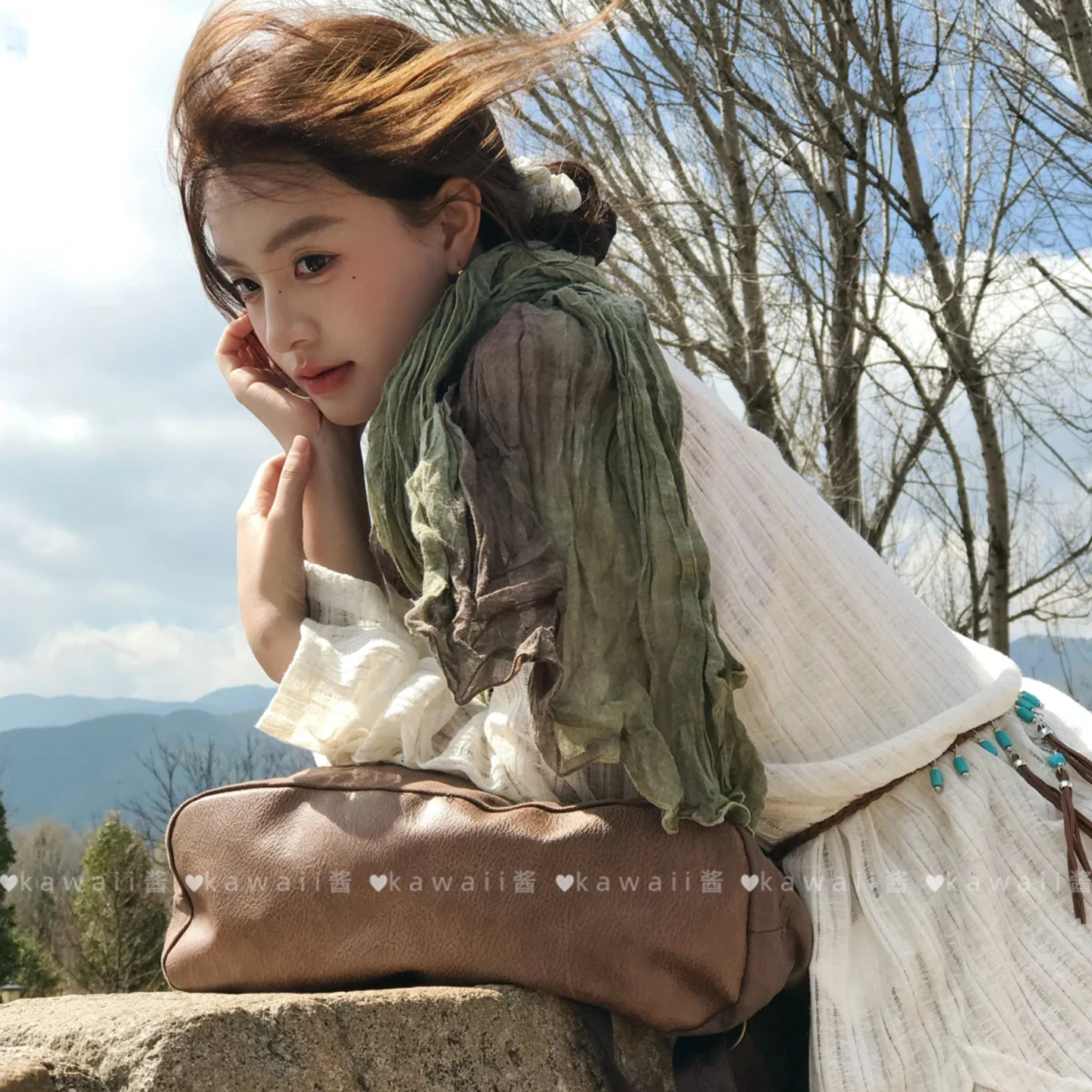 复古民族风围巾川西拍照废土风头巾扎染褶皱披肩外搭2025新款丝巾