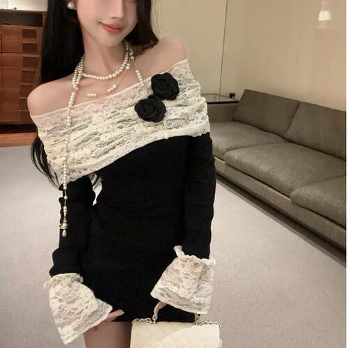春秋新款辣妹时尚长袖蕾丝拼接修身包臀一字领纯欲温柔风连衣裙女