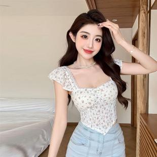 小碎花百搭T恤纯欲性感一体式 甜美少女方领荷叶袖 带胸垫显瘦上衣