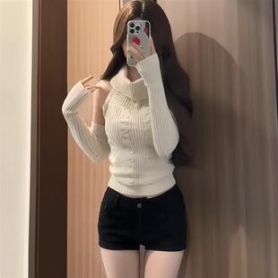 辣妹性感白色高领针织背心袖套毛衣冬季纯欲风紧身包臀短裤两件套