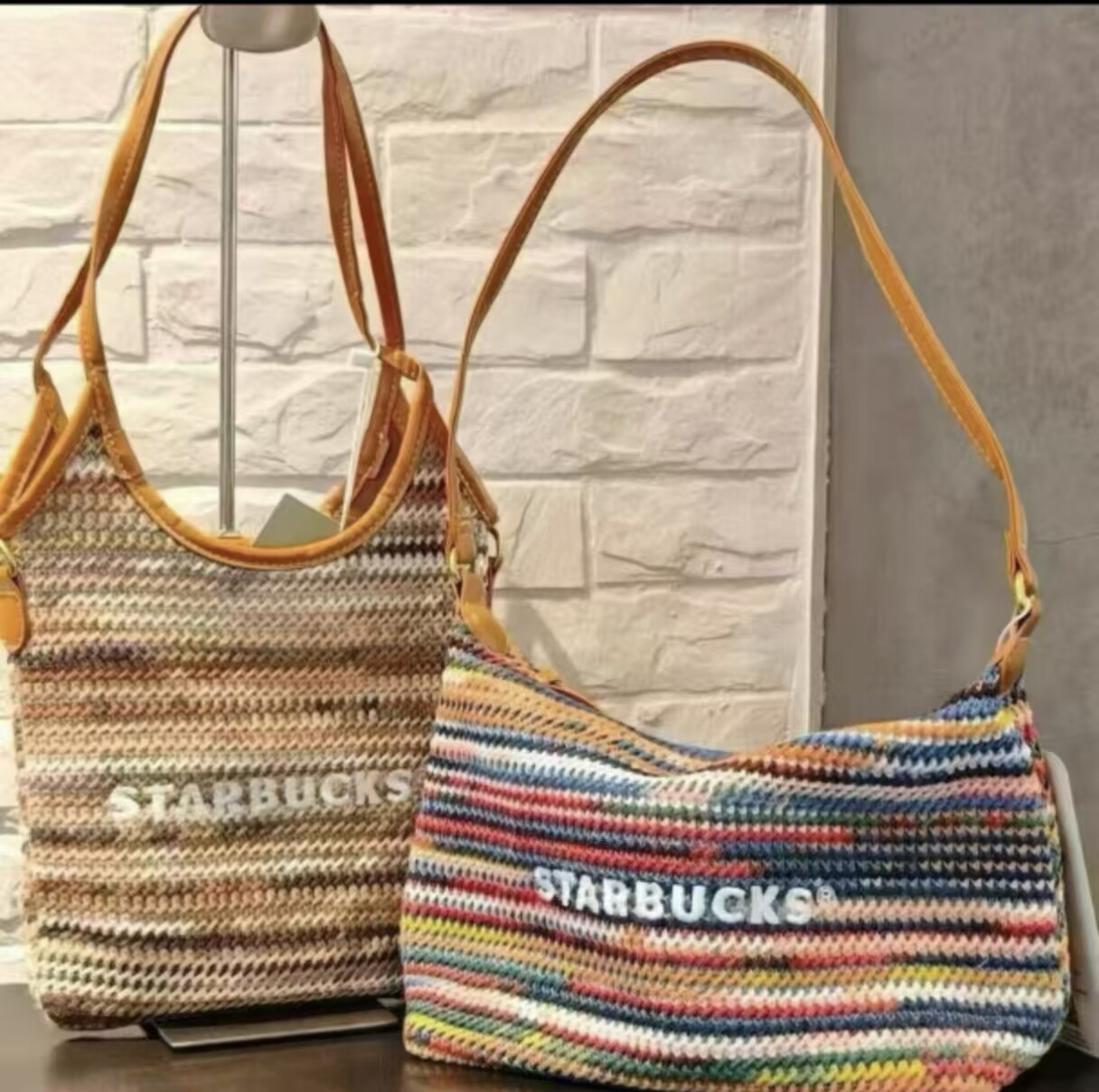 星巴克会员星礼包 miu风彩虹针织编织条纹度假撞色单肩托特手提包
