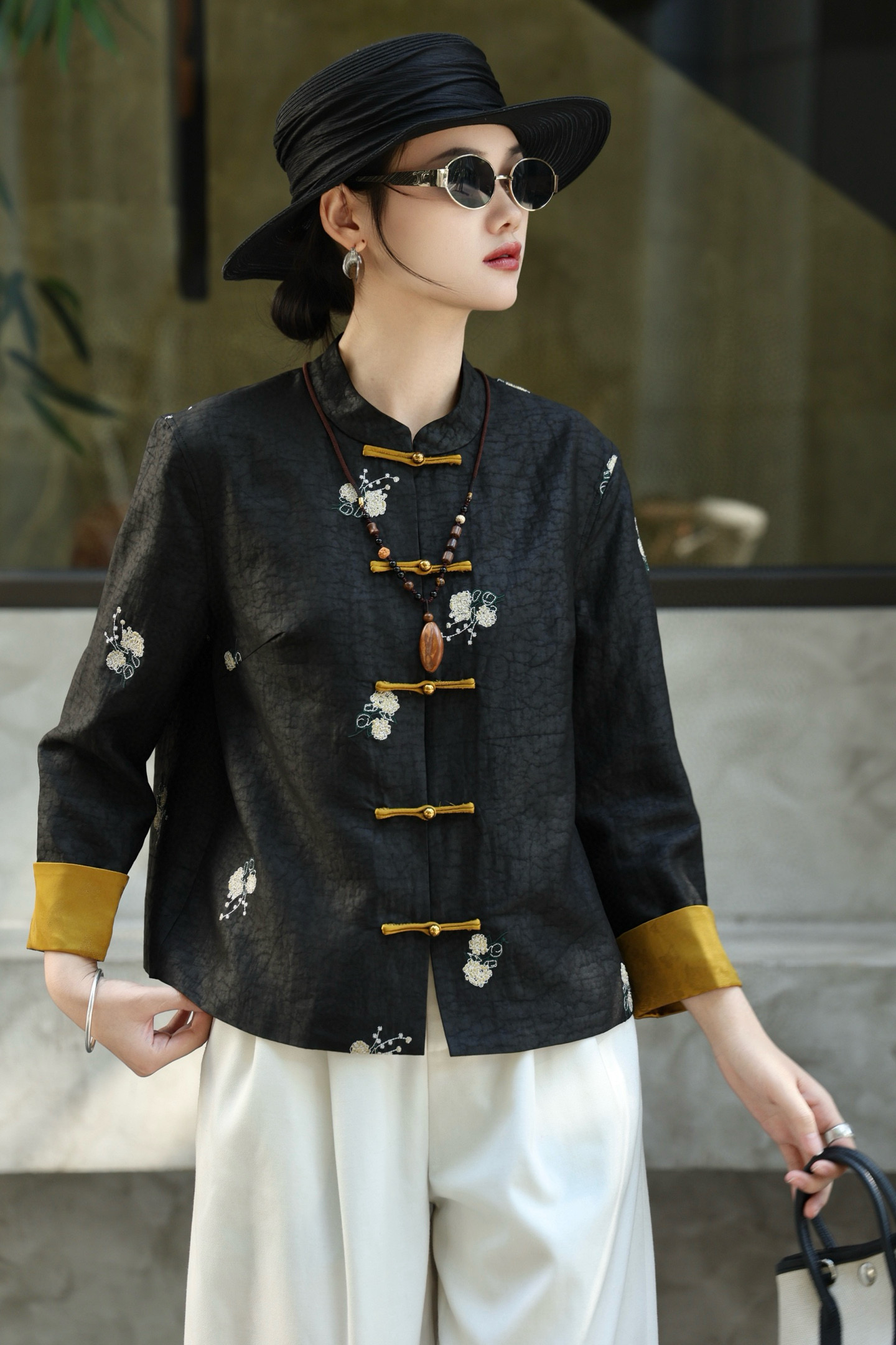 龟裂纹香云纱刺绣外套新中式国风盘扣上衣女复古刺绣中式衬衫外套