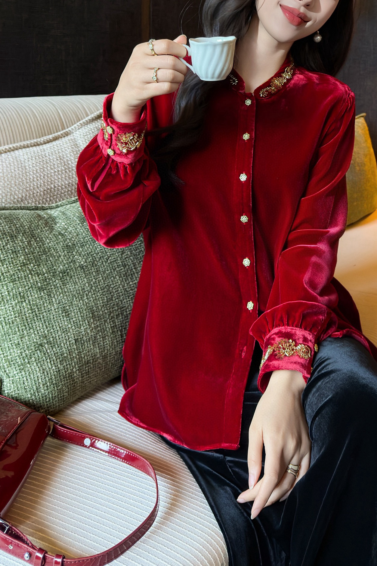 真丝丝绒领口袖口重工钉珠单排扣新中式国风高级感气质长袖上衣女
