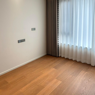 麟臣俄罗斯进口全桦基材橡木多层实木地板现代风中古风家用木地板