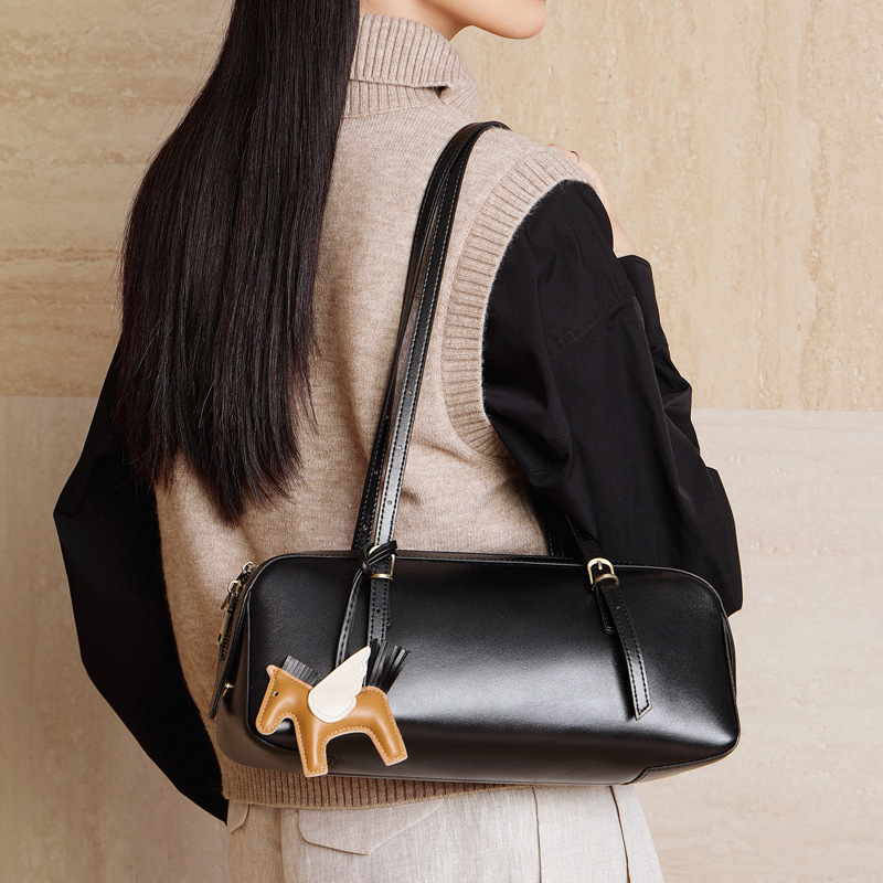 欧洲单真皮腋下包复古法棍包女百搭小众植鞣头层牛皮包手提包女包