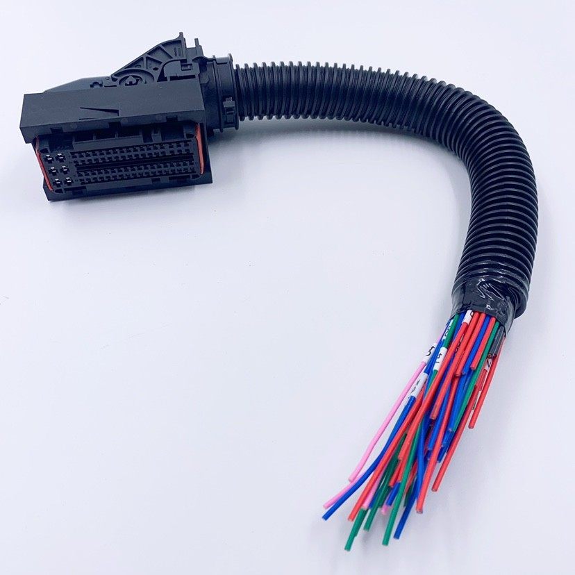 潍柴ECU/锡柴自主发动机电脑板插头ECU插头整车电脑板76针孔插头