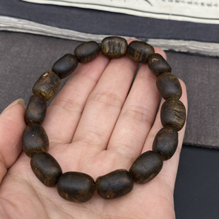 紫棋楠留疤随行手串 九分沉 香味非常霸道浓郁棋韵凉香 过手留香
