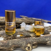 海南纯棋楠精油 天然纯正无稀释 绿奇楠精油香水沉香熏超临界萃取