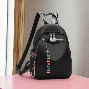 牛津布双肩包女大容量逛街休闲超火包包2024新款时尚短途旅游背包