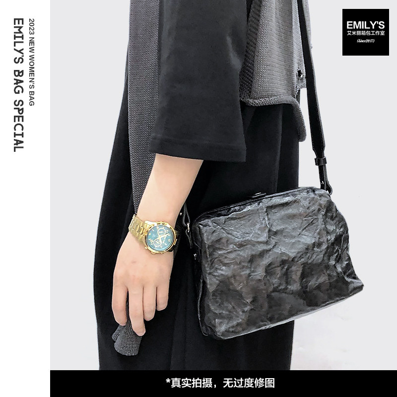 日本真皮植鞣羊皮褶皱包包单肩斜挎夹子金口女包包小方包百搭简约