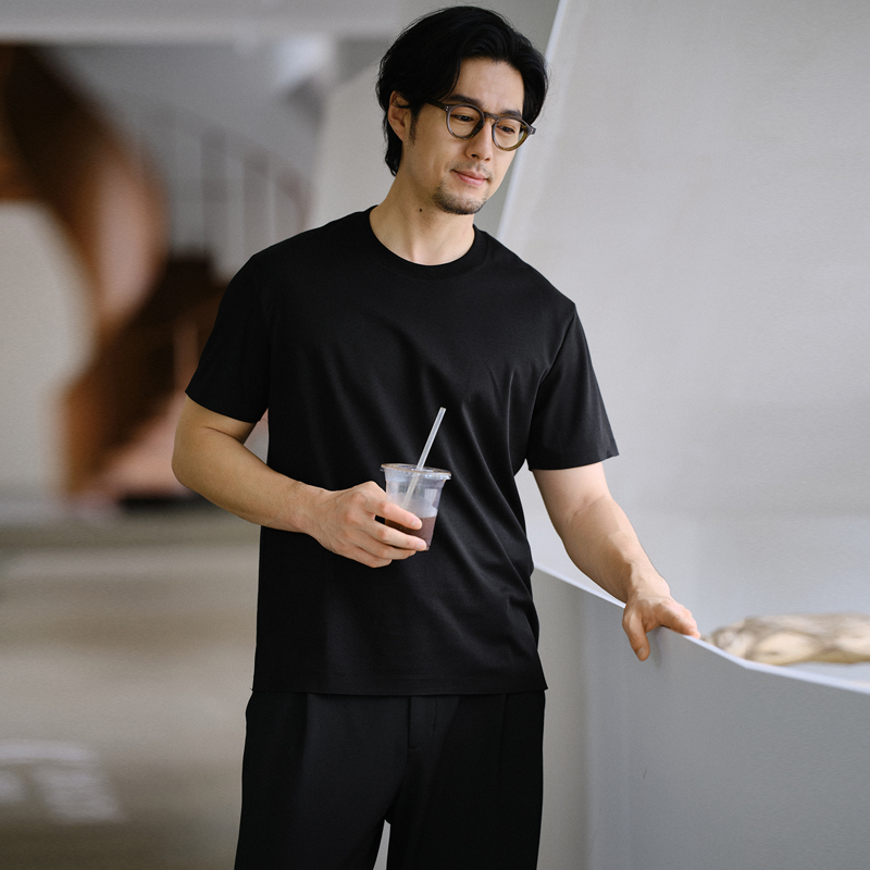 收留液氨天然抗菌无痕袖口短袖