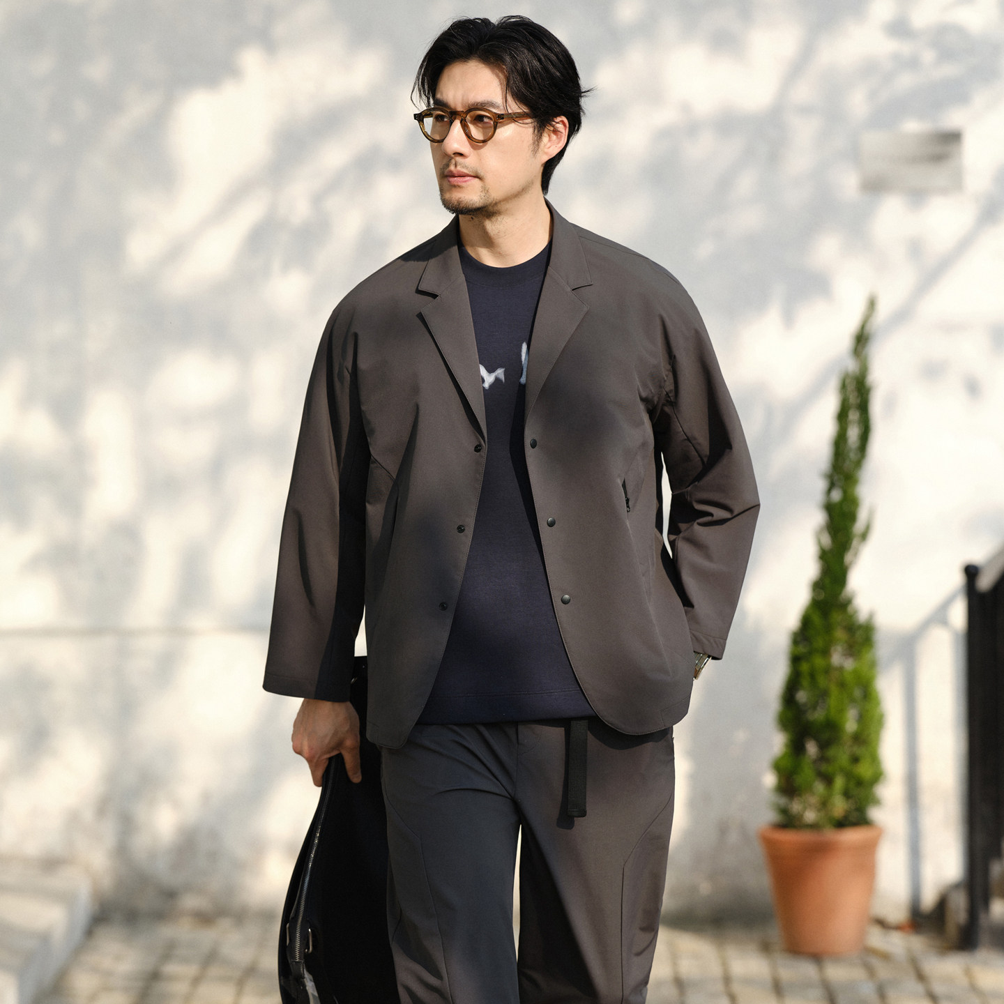 收留通勤男士商务休闲西装外套春季西装夹克简约风户外多口袋便西