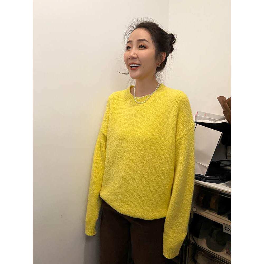 widelia陈姬儿冬季小众柠檬黄圆领针织衫女宽松慵懒休闲毛衣27821
