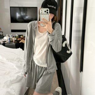 Kapok 早秋韩系连帽长袖短外套松紧腰休闲短裤背心三件套装26946