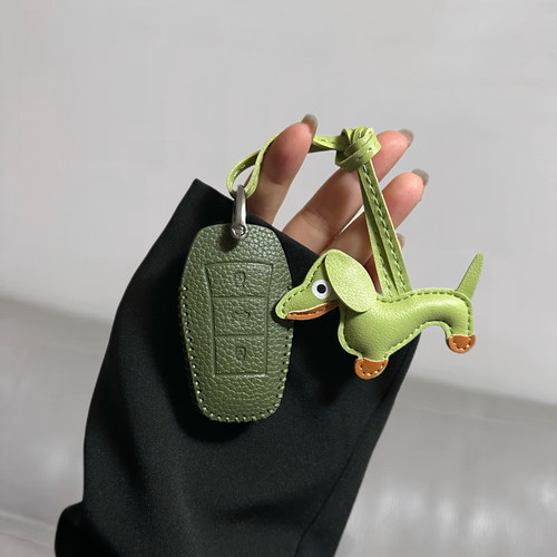 适用2023款江淮钇为3钥匙套皮质江淮A5plus汽车钥匙保护包扣新款