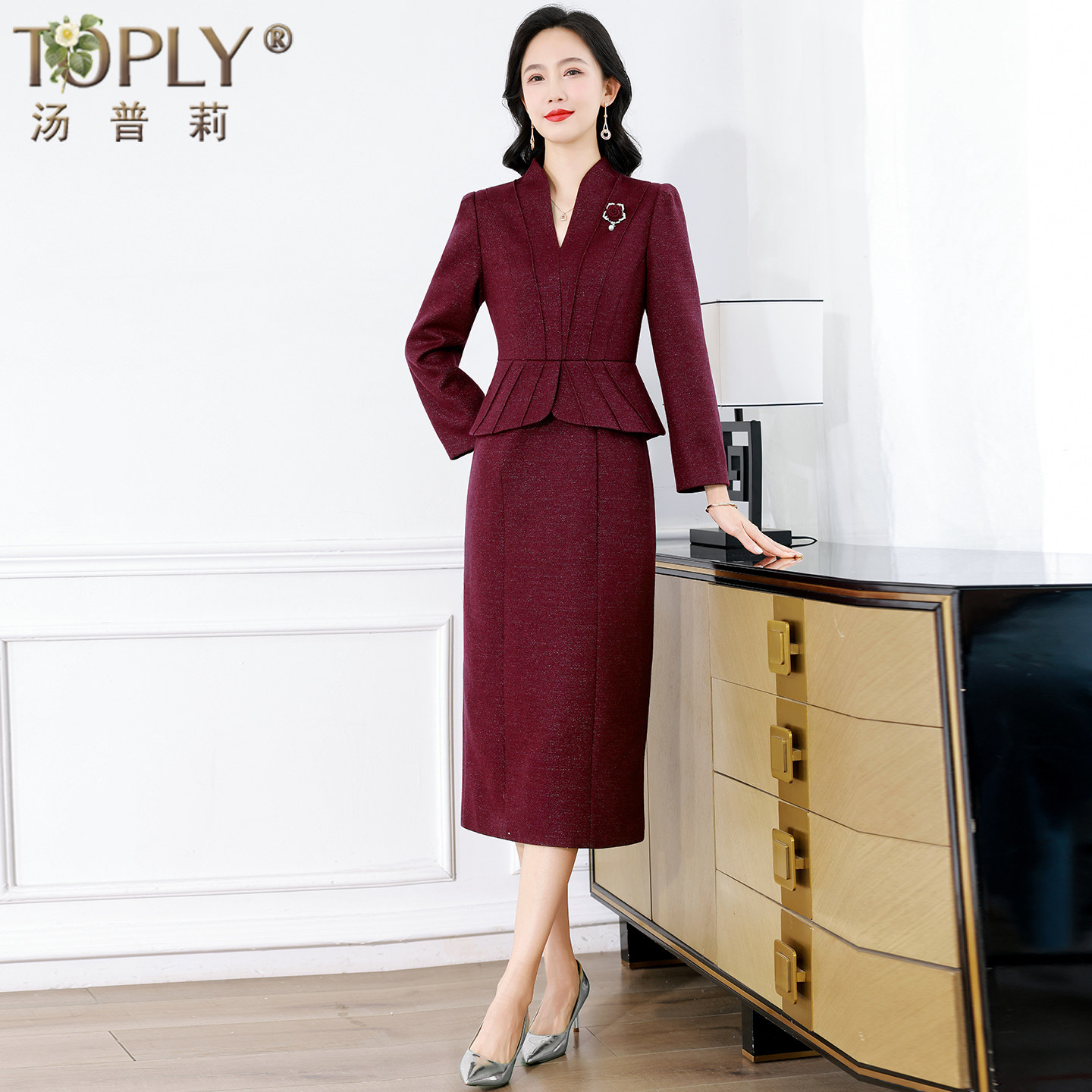 喜婆婆高端婚宴礼服女2025冬新款保暖连衣裙喜妈妈加厚羊毛裙喜服