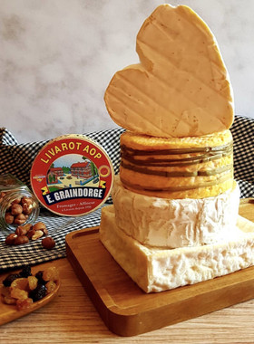 法国原装进口Livarot里伐罗特干酪250g软质洗皮臭奶酪 芝士即食