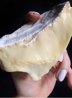 法国进口Cheese伊斯尼布里奶酪软质新鲜芝士Brie诺曼底奶源包邮