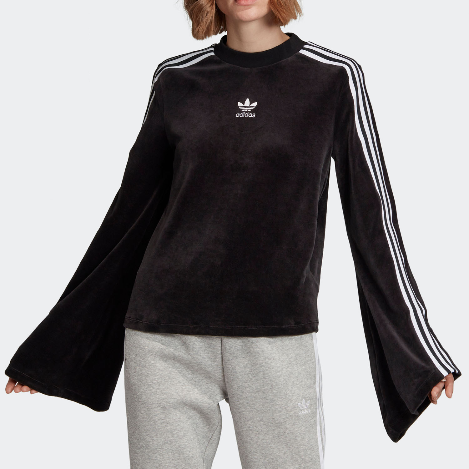 Adidas/阿迪达斯正品三叶草女装喇叭袖长袖套头圆领卫衣 ED4752
