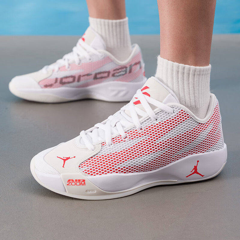 Nike耐克2026年新款Air Zoom篮球鞋男透气网面缓震运动鞋潮流时尚