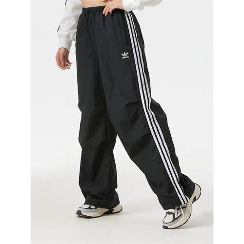 Adidas阿迪达斯三叶草女