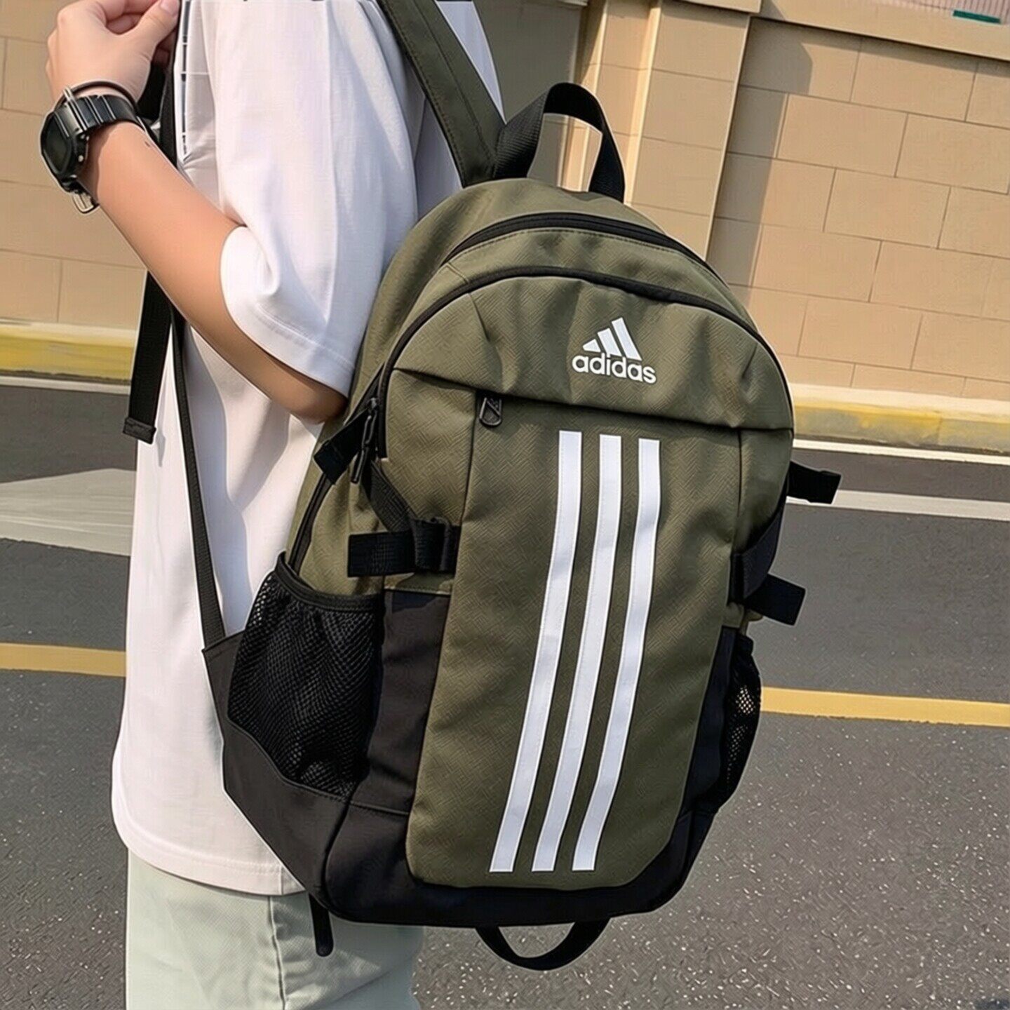 Adidas正品后揹包男女新款大容量旅行绿色运动包大学生书包揹包