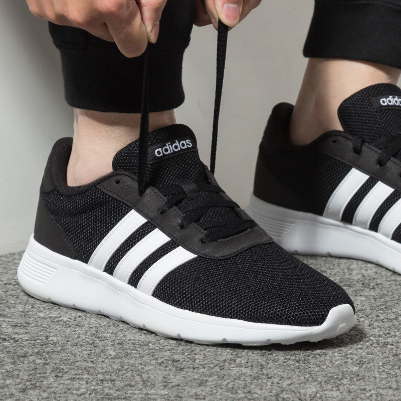 Adidas阿迪达斯新款男鞋
