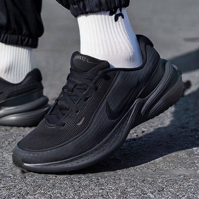 Nike耐克2026年新款运动鞋男黑色轻便透气跑步鞋系带休闲鞋正品