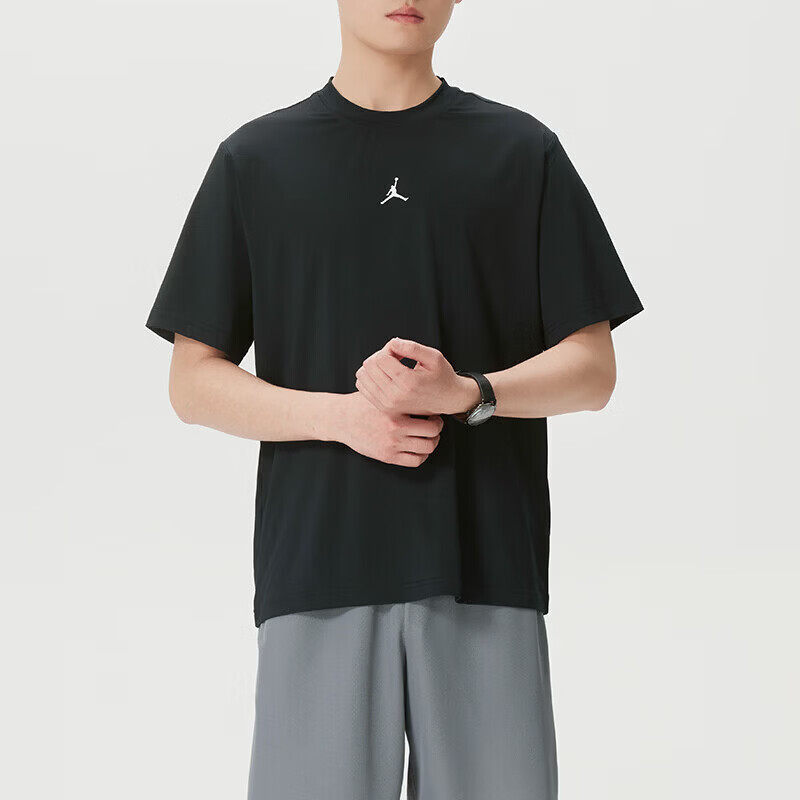JORDAN2026年正品乔丹logo短袖T恤男圆领运动休闲宽松正品上衣