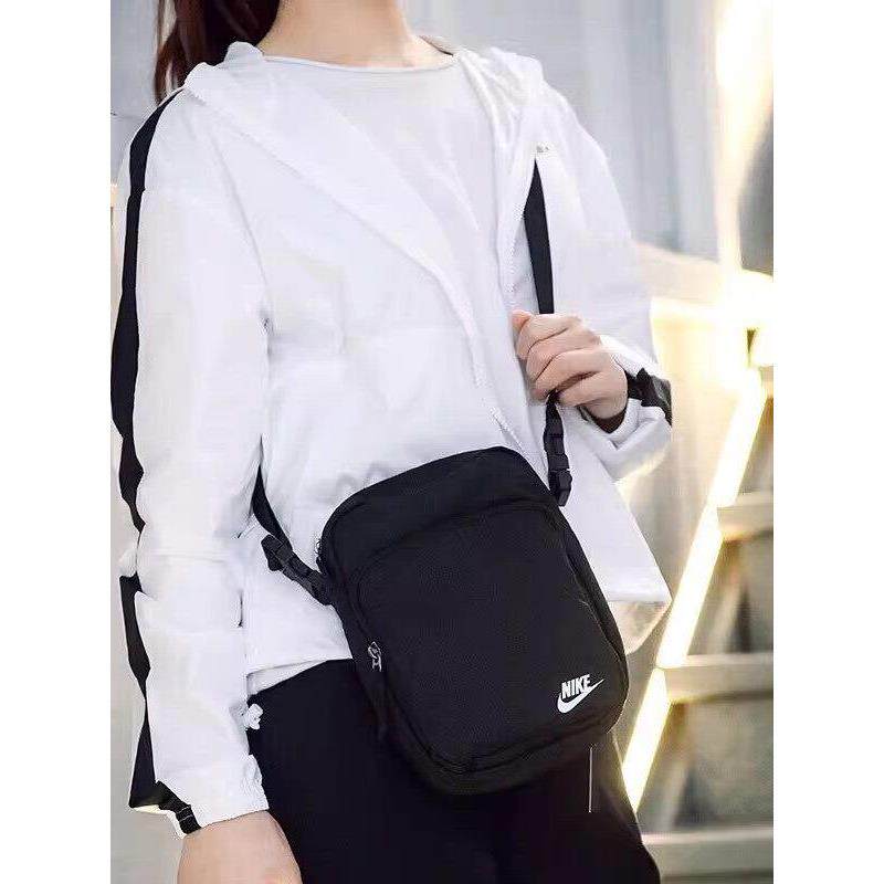 Nike耐克正品单肩包街头时尚斜挎包男包正品女包旅行休闲包运动包
