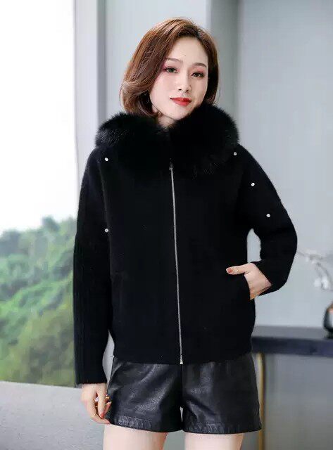 秋冬新品时尚保暖韩版连帽貂绒短外套女狐狸绒镶钻休闲宽松上衣潮