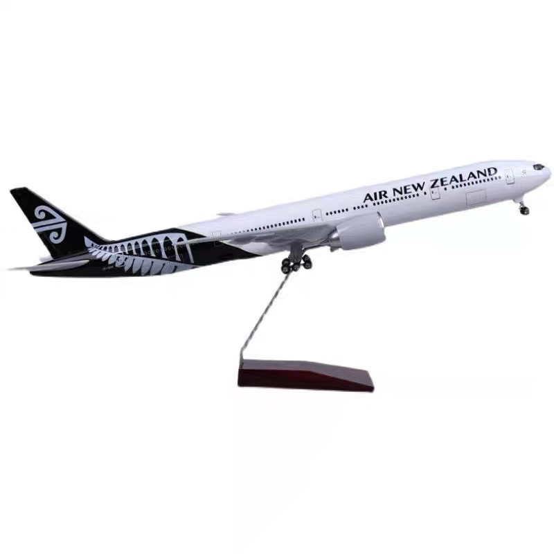 777新西兰航空带轮子带灯真拼装民航客机航模飞机模型摆件