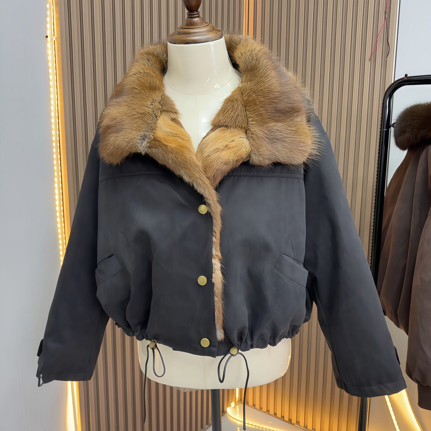 女士短款鹅绒派克服青根貂皮草翻领宽松时尚小个子冬款皮草外套