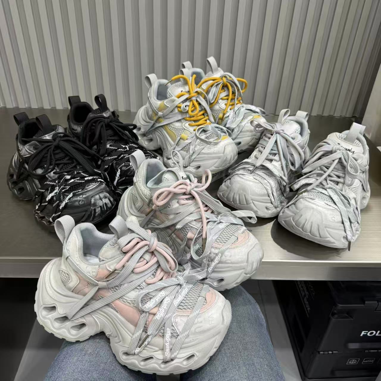 镂空减震洞洞底老爹鞋女2025春花式绑带厚底增高轻便运动休闲鞋潮