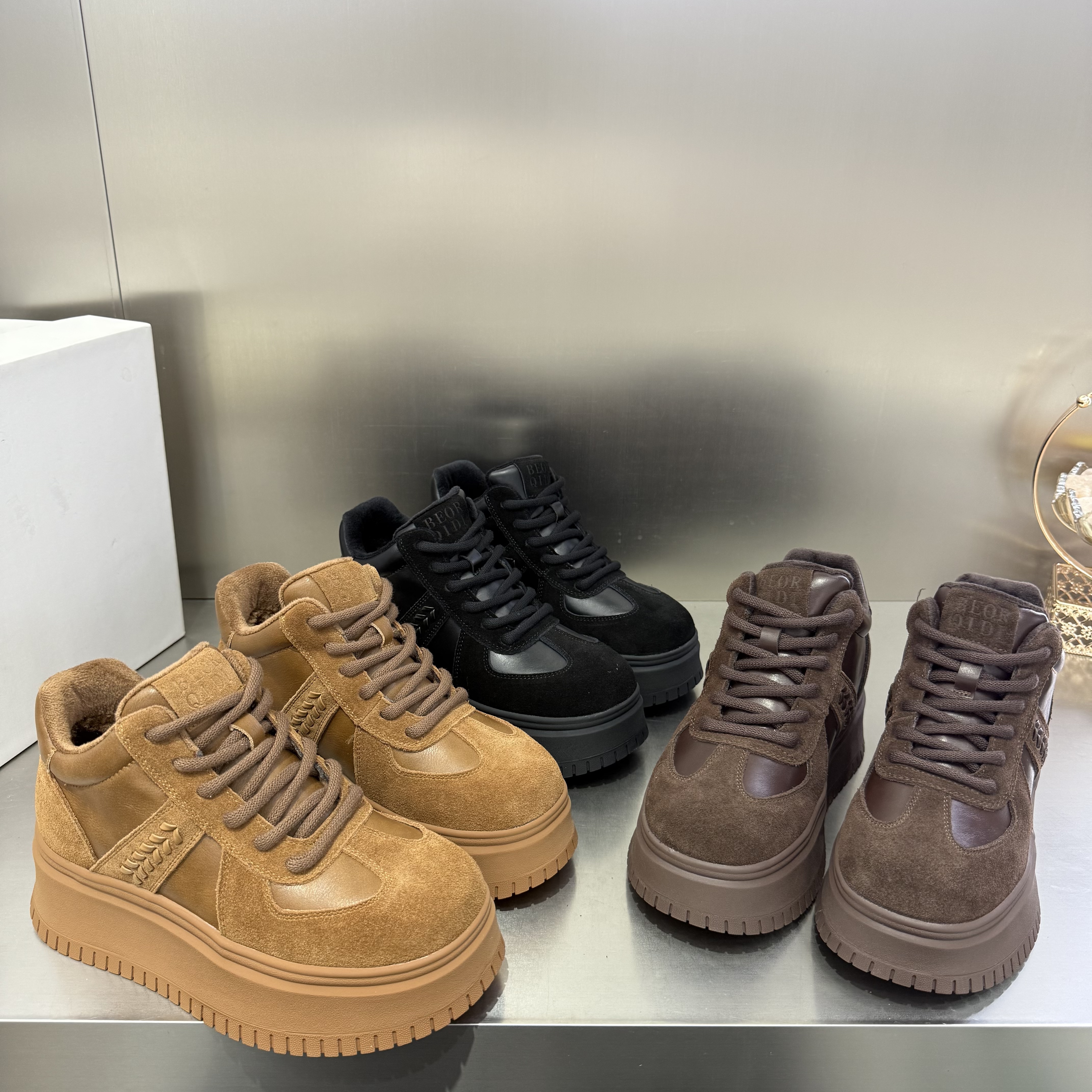 2025冬大棉厚底增高德训鞋女百搭休闲ins保暖配阔腿裤超轻底棉鞋