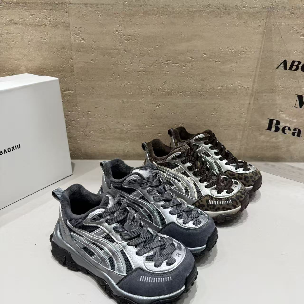 复古豹纹高帮老爹鞋女2026冬季新款加绒百搭系带休闲运动棉鞋板鞋