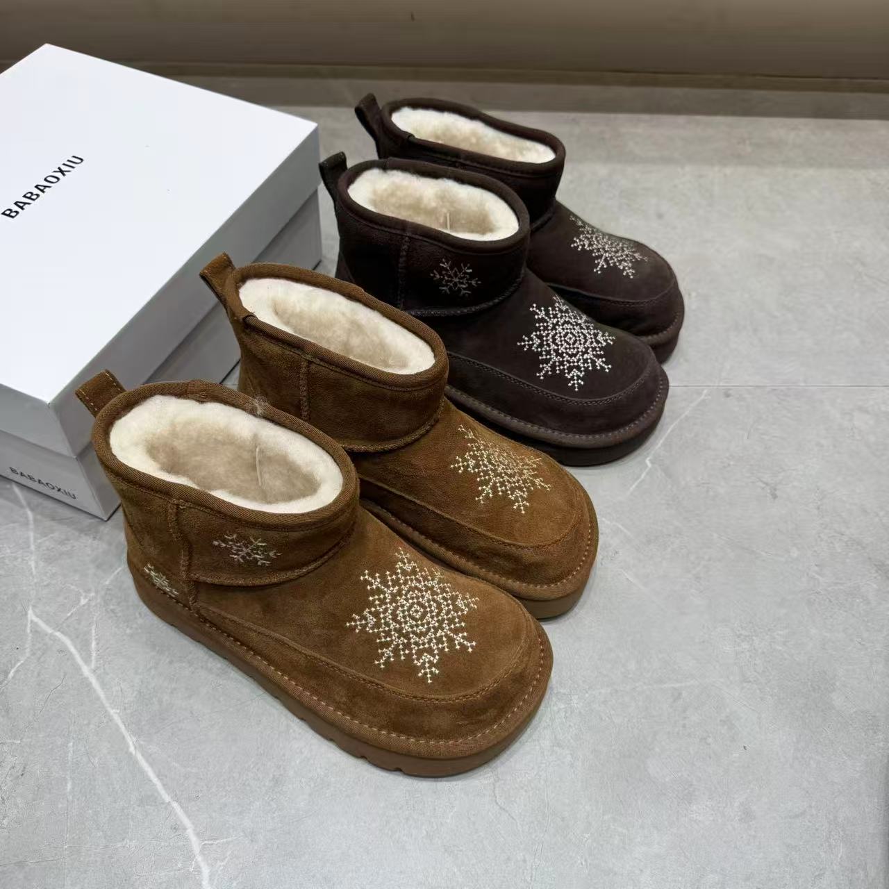 时尚刺绣冬季加绒雪地靴女短筒厚底毛绒保暖靴子保暖休闲东北棉鞋