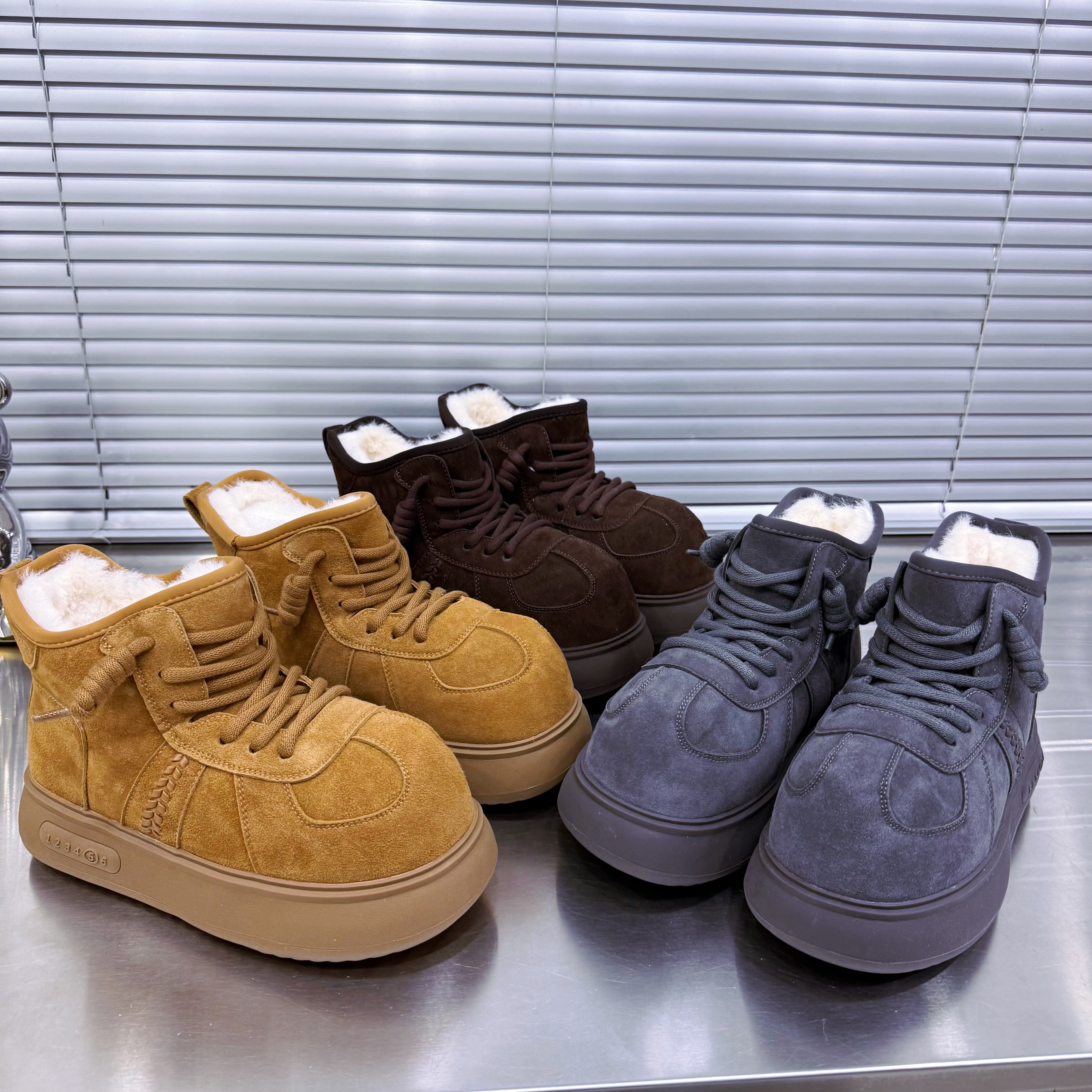 2025冬新款加绒加厚保暖大头雪地靴女时尚百搭休闲东北过冬懒人鞋