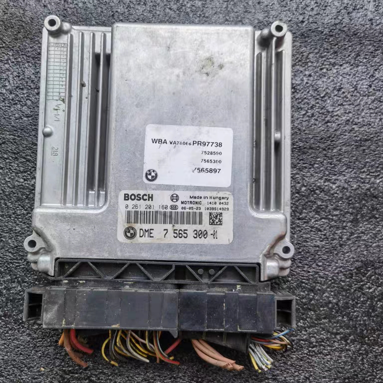 适用宝马N46发动机电脑板X1X3E90E60行车电脑板ECU0261201160原装