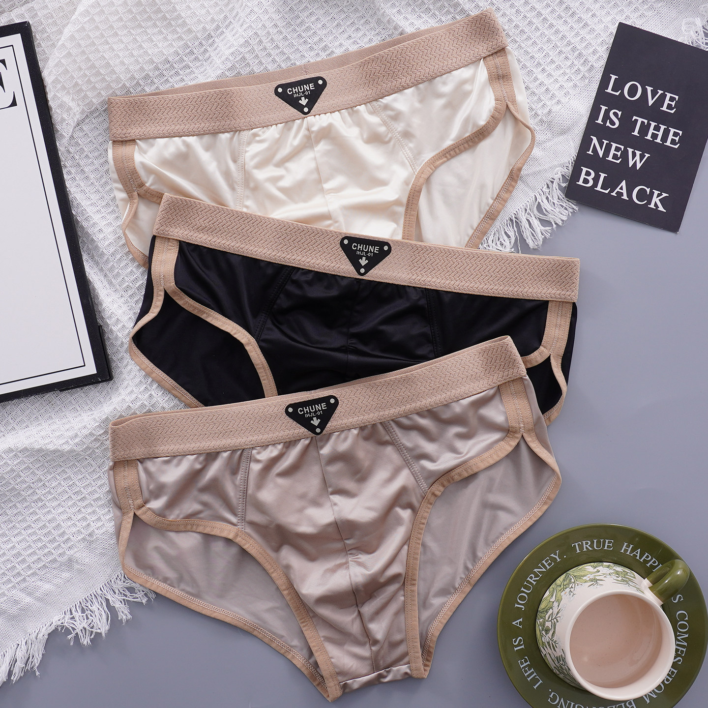 甜米家的内裤男士青少年冰丝三角裤轻奢缎面男生夏季薄款三角短裤,女士内衣/男士内衣/家居服,男三角内裤,淘宝优惠券,粉丝福利购,淘宝优惠卷