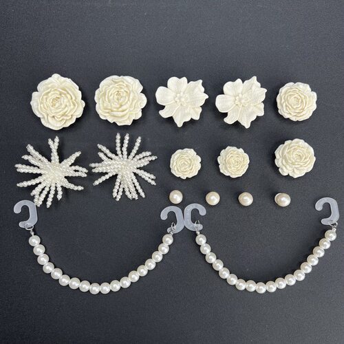 奶油白牡丹珍珠流苏花朵鞋扣