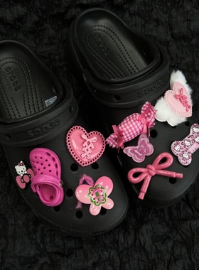 甜美粉红色洞洞鞋鞋配饰diy可爱迷你粉红洞洞鞋甜美翅膀爱心鞋花
