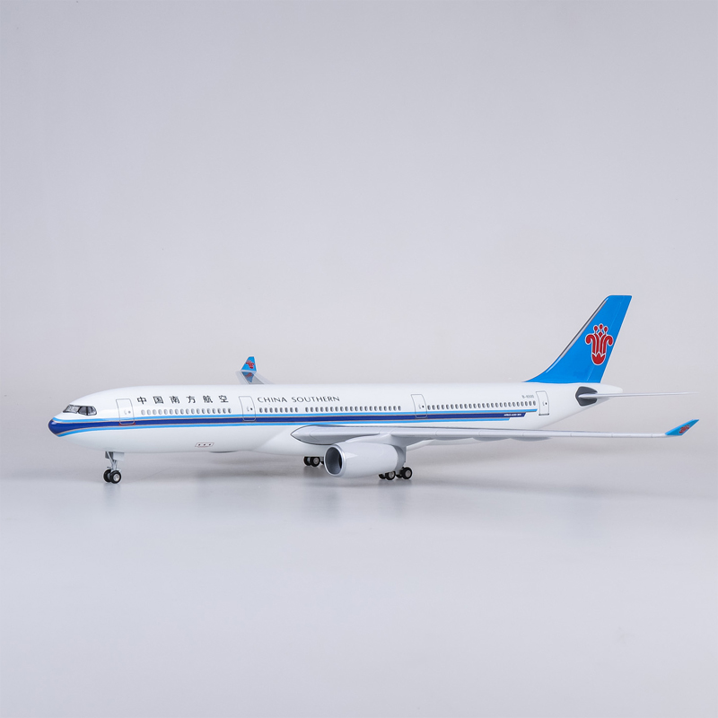 南航A330客机飞机模型仿真带轮子