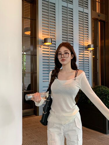 2024韩系独特别致甜美长袖破洞针织T恤女装薄款防晒罩衫修身上衣